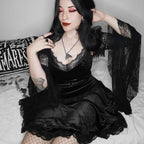 Women’s Gothic Flared Sleeved Lace-up Cape